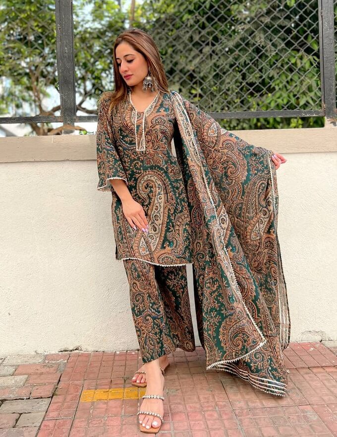 Niruva Bottle Green Kalamkari Paisley Muslin Cotton 3 Piece Co-ord Set With Dupatta